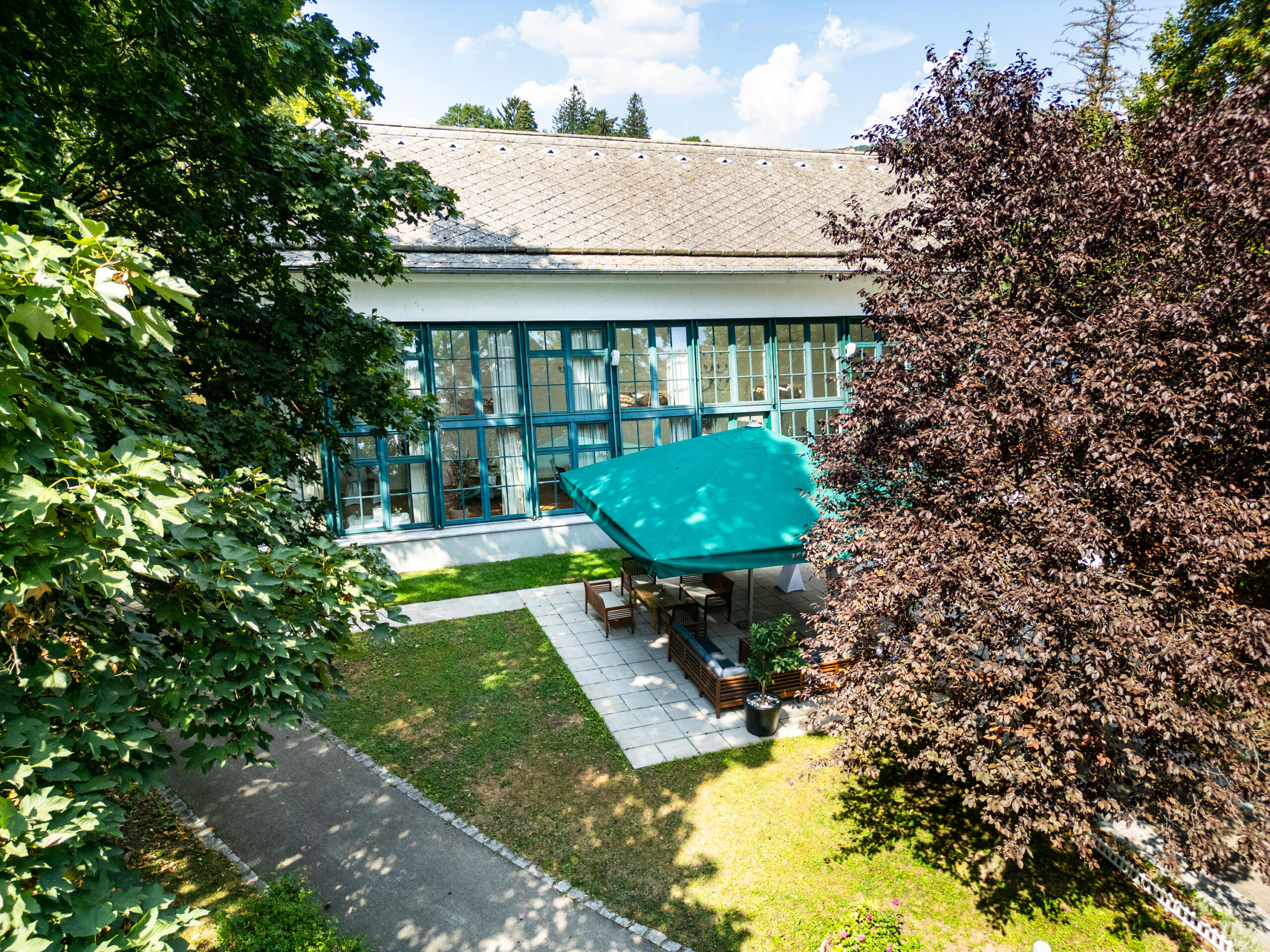 Orangerie von vorne – Veranstaltungslocation – Europahaus Wien