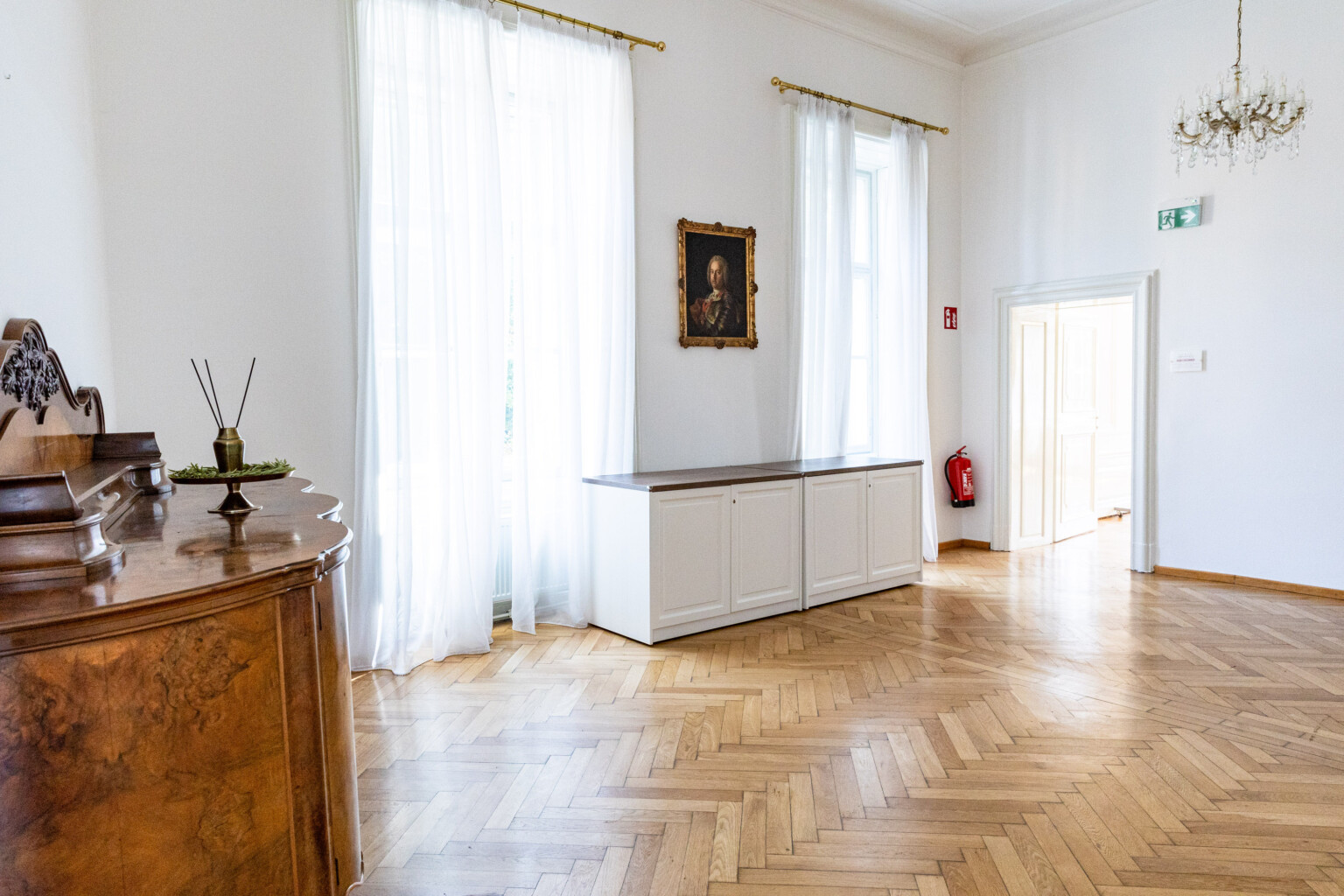 Europahaus Wien Schloss-Miller-Aichholz Buffetzimmer
